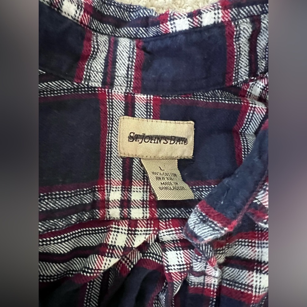 Flannel - Picture 4 of 5